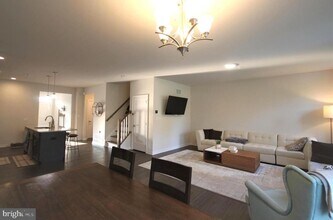331 Wynstone Ct in Colmar, PA - Building Photo - Building Photo