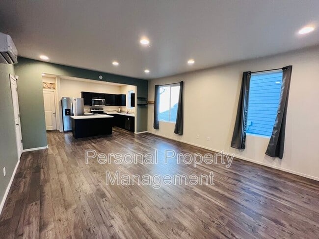 2037 NE 4 Seasons Ln in Vancouver, WA - Building Photo - Building Photo