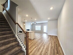 334 Lanier Cir in Woodstock, GA - Building Photo - Building Photo