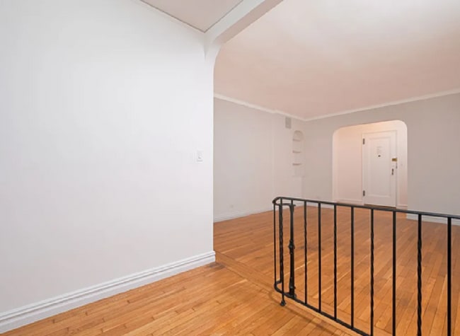 55 E 190th St in Bronx, NY - Building Photo - Building Photo