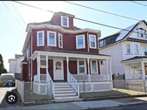 19 Moore St in Winthrop, MA - Building Photo - Building Photo