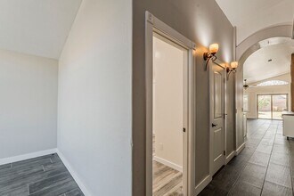 8461 W Audrey Ln in Peoria, AZ - Building Photo - Building Photo