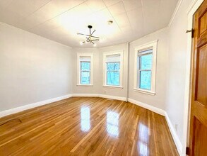 8 Berkeley St, Unit 1 in Watertown, MA - Building Photo - Building Photo