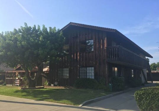 5271 Bishop St, Unit B in Cypress, CA - Foto de edificio