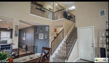 2502 Diamondback Trl in New Braunfels, TX - Building Photo - Building Photo