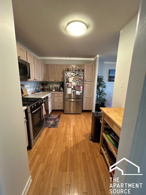 property at 2800 N Lake Shore Dr