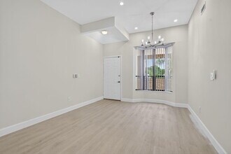 7472 La Paz Blvd in Boca Raton, FL - Building Photo - Building Photo