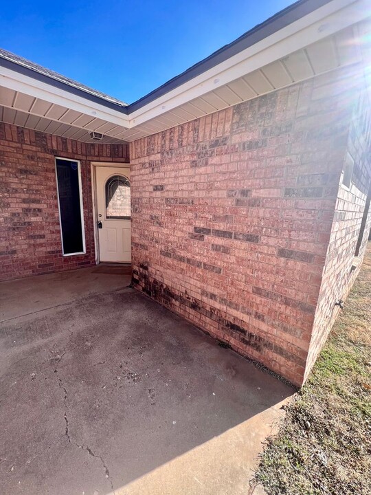 1208 N Bangor Ave in Lubbock, TX - Building Photo