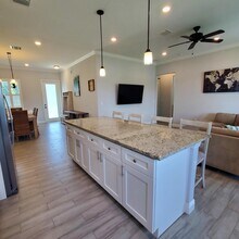 2161 SE Sunflower St in Port St. Lucie, FL - Building Photo - Building Photo