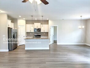 102 River Pointe Dr in New Market, AL - Building Photo - Building Photo