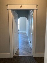 239 2nd Ave NE, Unit 6 in Valley City, ND - Foto de edificio - Building Photo