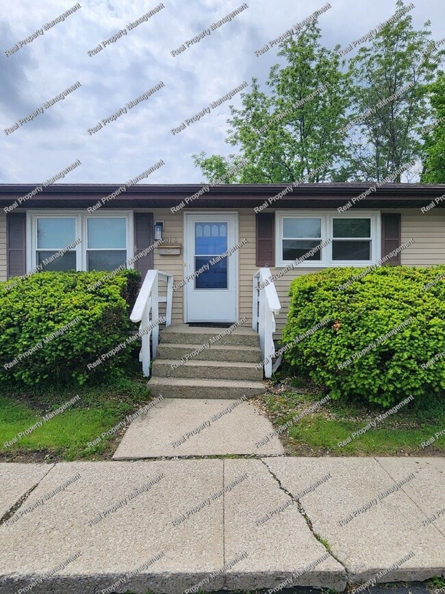 property at 701 N Grant St