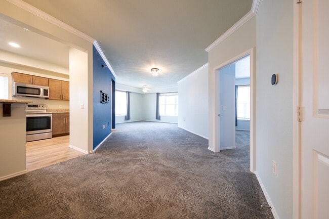 13580 Technology Dr. in Eden Prairie, MN - Building Photo - Building Photo