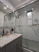 33-52 29th St in Queens, NY - Building Photo - Building Photo