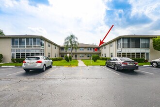 8 Lake Vista Trail in Port St. Lucie, FL - Building Photo - Building Photo