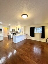 1150 SE 87th Ave in Portland, OR - Building Photo - Building Photo