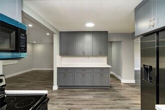 8110 SW 4th Pl in North Lauderdale, FL - Building Photo - Building Photo