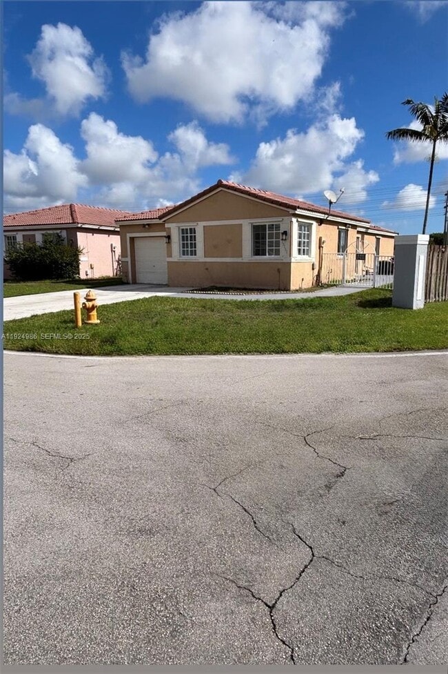 property at 17191 SW 139th Ct