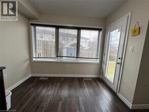 47 Garth Massey Dr in Cambridge, ON - Building Photo - Building Photo