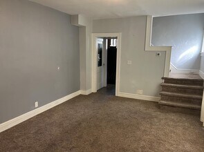 212 E Hudson St in Columbus, OH - Building Photo - Building Photo