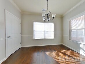 21 Howard Ave in Cartersville, GA - Foto de edificio - Building Photo