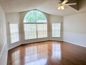 2010 Royal Bay Blvd in Kissimmee, FL - Building Photo - Building Photo