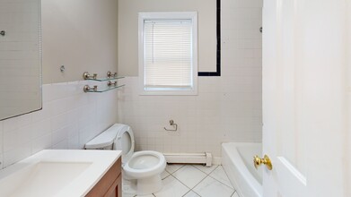 22-24 Kelley Ct, Unit 24 in Boston, MA - Foto de edificio - Building Photo