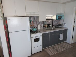 1250 2nd St-Unit -Unit B in San Luis Obispo, CA - Foto de edificio - Building Photo