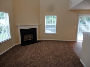 8128 Tara Ridge Rd in Raleigh, NC - Building Photo - Building Photo