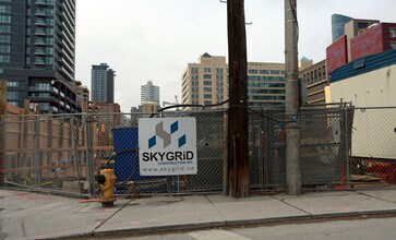 Dundas Square Gardens in Toronto, ON - Building Photo - Building Photo