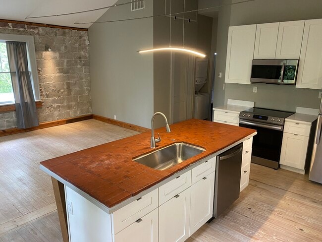 406 Cathcart Ave in Orlando, FL - Building Photo - Building Photo