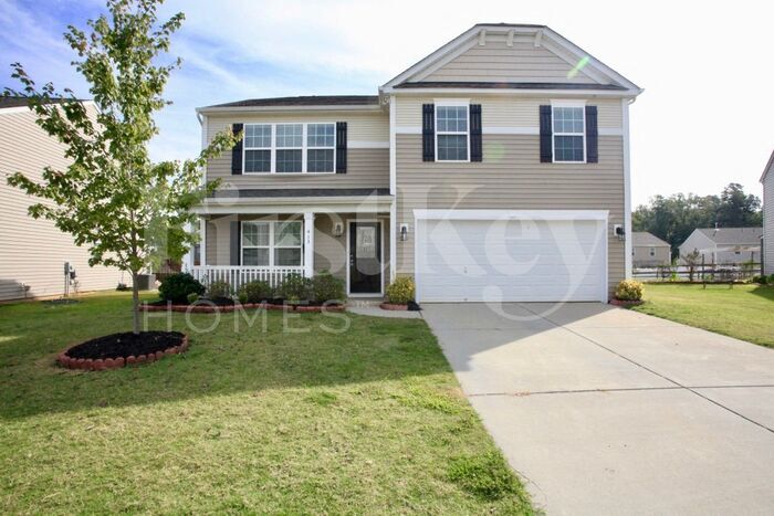 413 Lind Point Ln in Monroe, NC - Building Photo