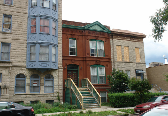 227 S Racine Ave in Chicago, IL - Foto de edificio - Building Photo