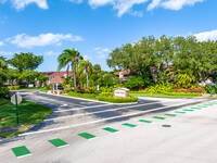 Village of Doral Place in Miami, FL - Foto de edificio - Building Photo