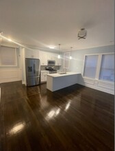909 N Austin Blvd in Chicago, IL - Building Photo - Building Photo