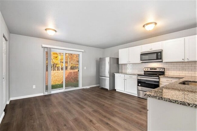property at 119 Iris Ct