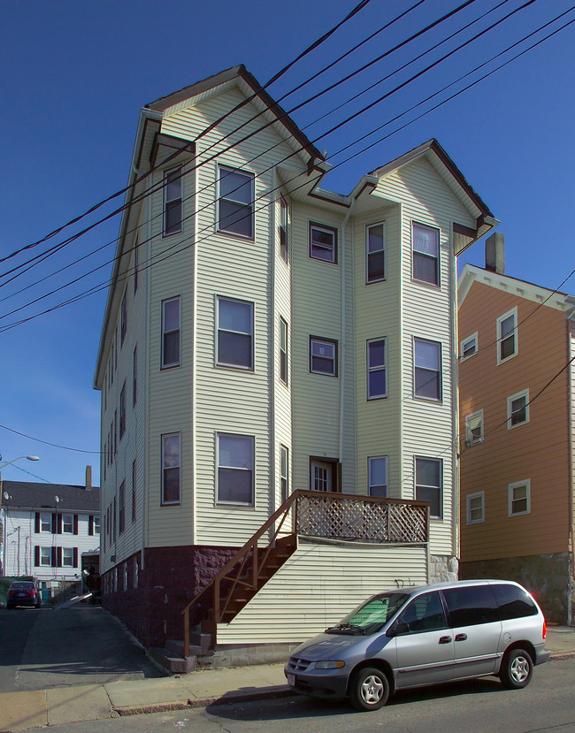 134 Fountain St in Fall River, MA - Building Photo - Building Photo