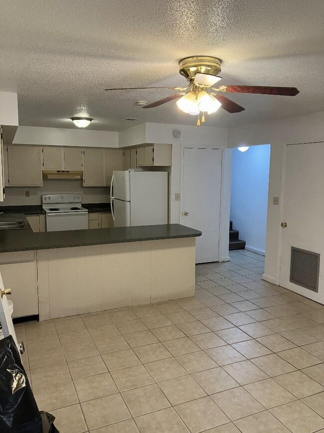 378 SE Lake Forest Pl in Lake City, FL - Building Photo - Building Photo