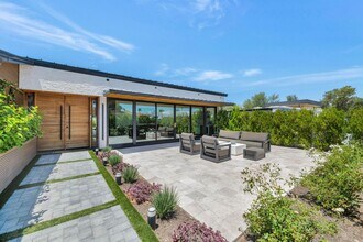 5812 N 44th Pl in Phoenix, AZ - Building Photo - Building Photo