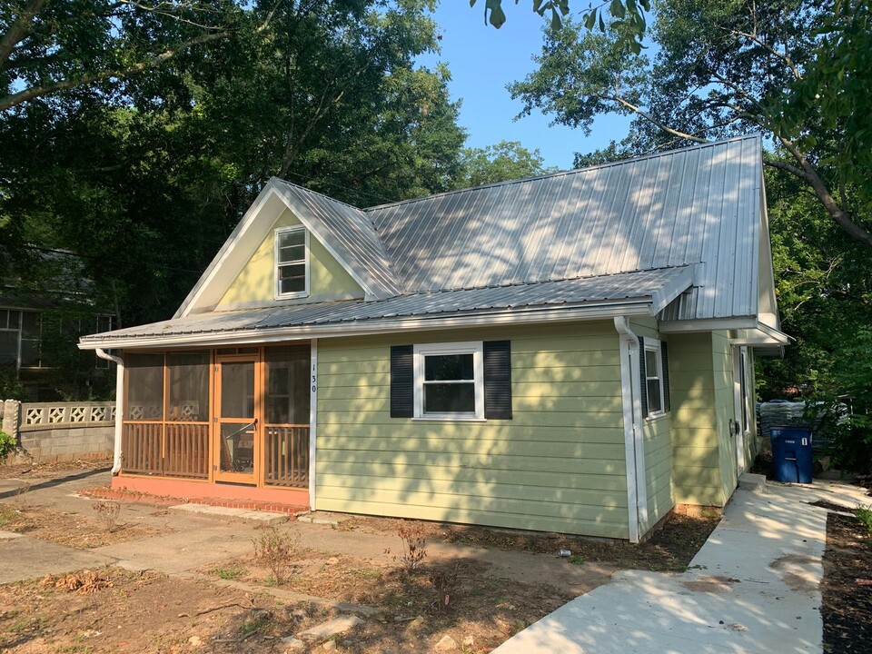 130 Carr St in Athens, GA - Building Photo