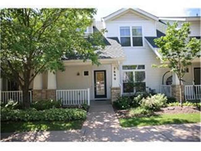 property at 2690 Pinkspire Ln E