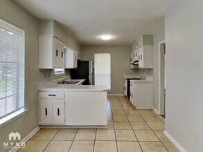 2139 Oldfield Dr in Memphis, TN - Foto de edificio - Building Photo