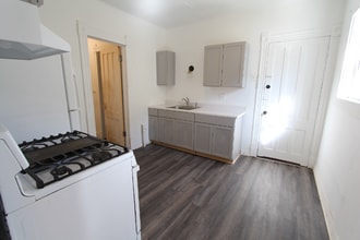 213 S Lowell Ave in Syracuse, NY - Building Photo - Building Photo