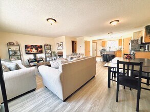6 City View Ln in St. Paul, MN - Building Photo - Building Photo