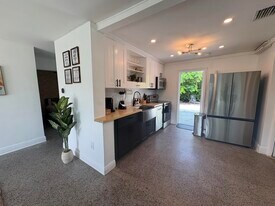 2711 NE 11th Terrace in Pompano Beach, FL - Building Photo