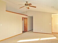 114 Nicole Ct photo'