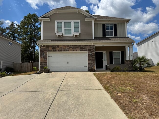 property at 440 Colony Lakes Dr