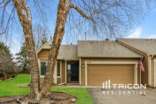 4350 Thornhill Ln in Vadnais Heights, MN - Building Photo