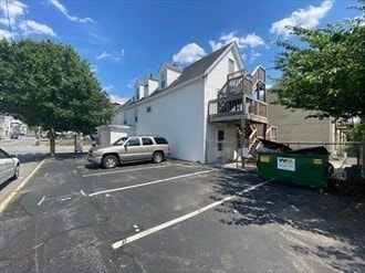 694 Lakeview Ave in Lowell, MA - Building Photo - Building Photo