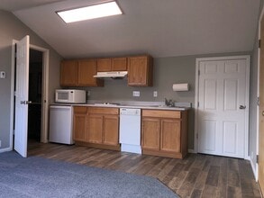 2264 Saint Paul Dr, Unit B in Colorado Springs, CO - Building Photo - Building Photo